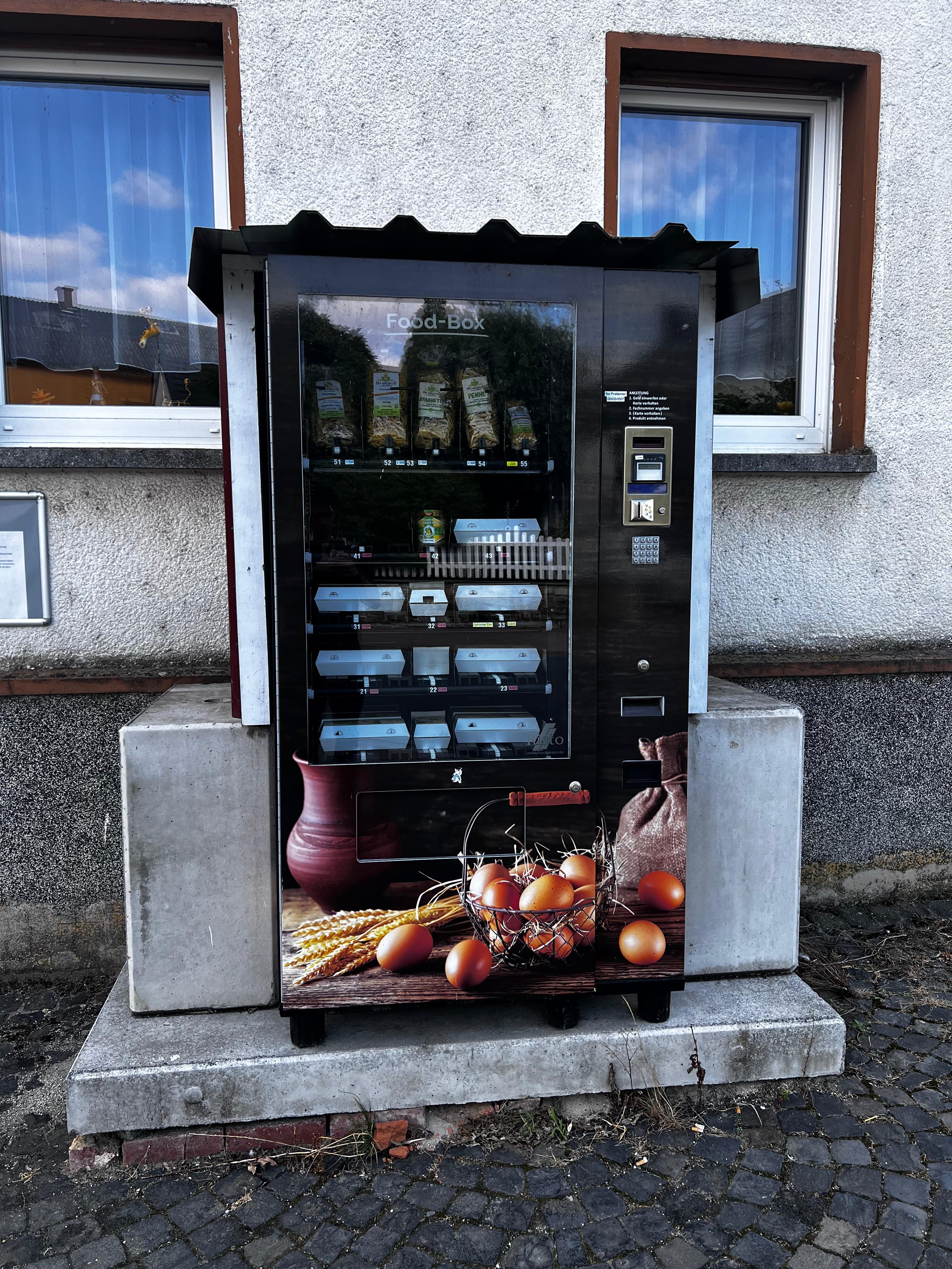 Lebensmittel-Automat in Ahlbach
